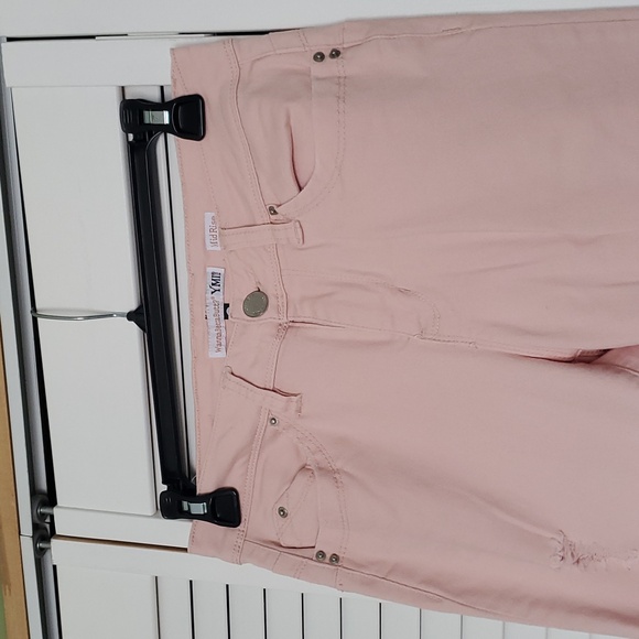 YMI Denim - 🫐 YMI | Light Pink Mid Rise Jeans